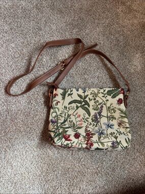 Signare Morning Glory Floral Tapestry Crossbody Bag with Brown Strap